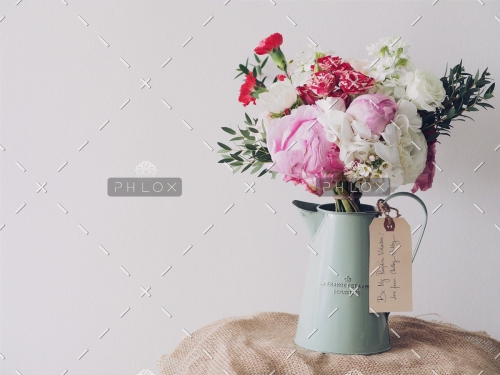 photo-1452827073306-6e6e661baf57-2